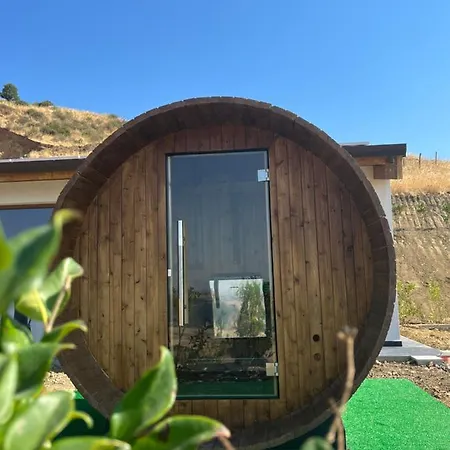Alloggio per agriturismo Montesoprano Agriturismo - - Spa - Gym -camping - Capizzi